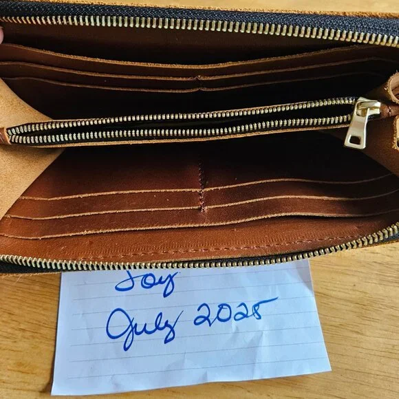 Portland Leather Goods Honey Large Accordion Wallet in EUC. - Picture 3 of 3